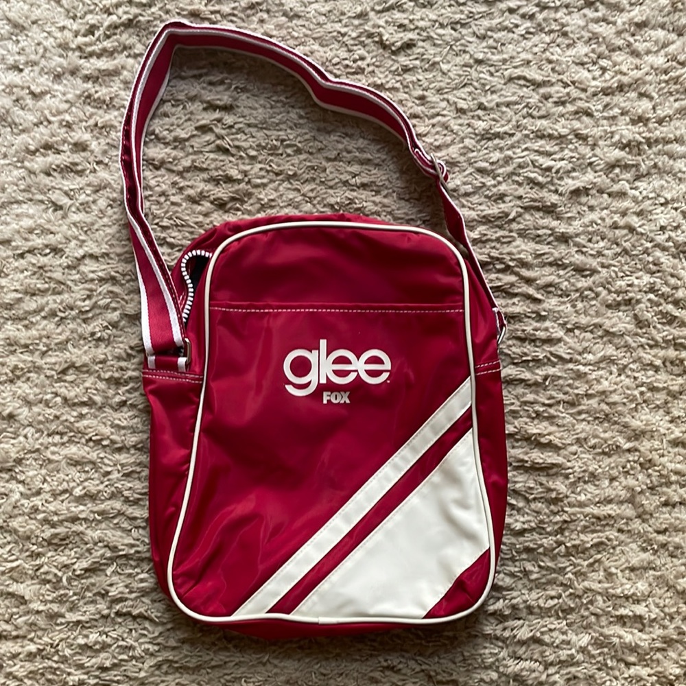 Brand new, never used Glee shoulder bag with adjustable strap.